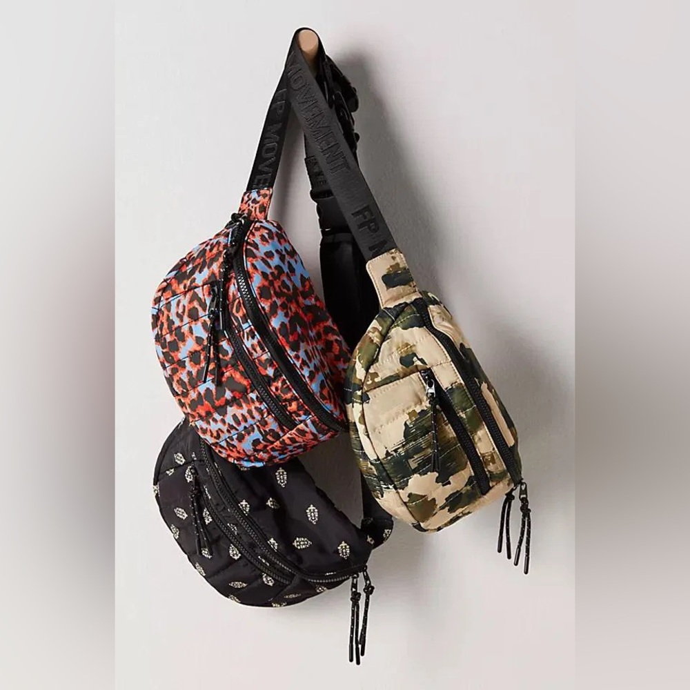 A1. NWT Free People Quilted Print Sling Bag - Picture 4 of 5